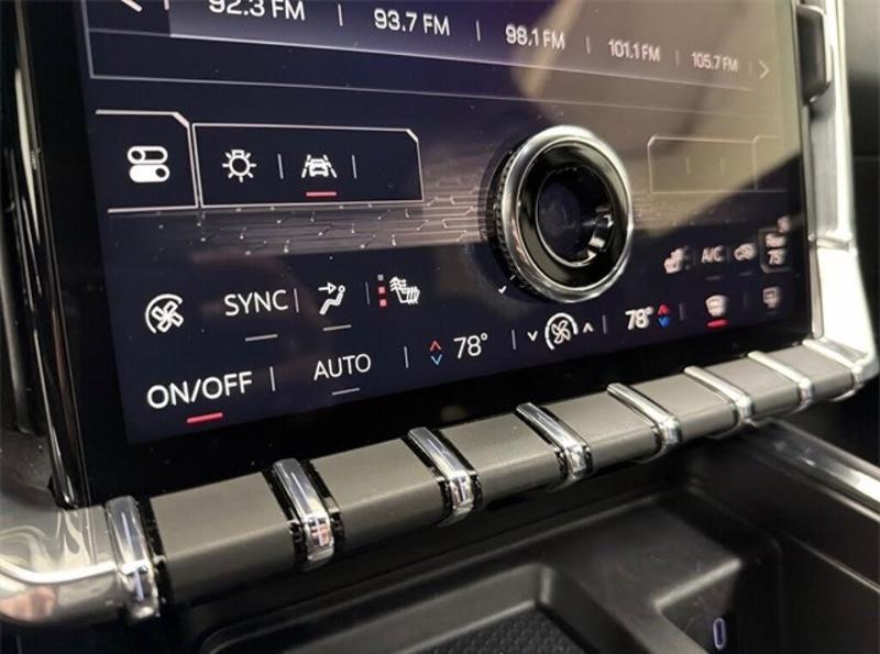 GMC Acadia Elevation 2025