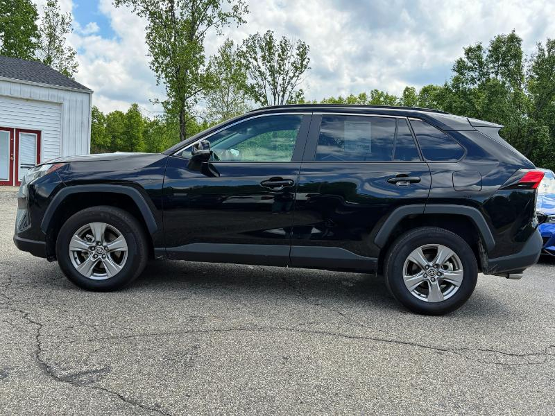 Toyota RAV4 XLE 2025