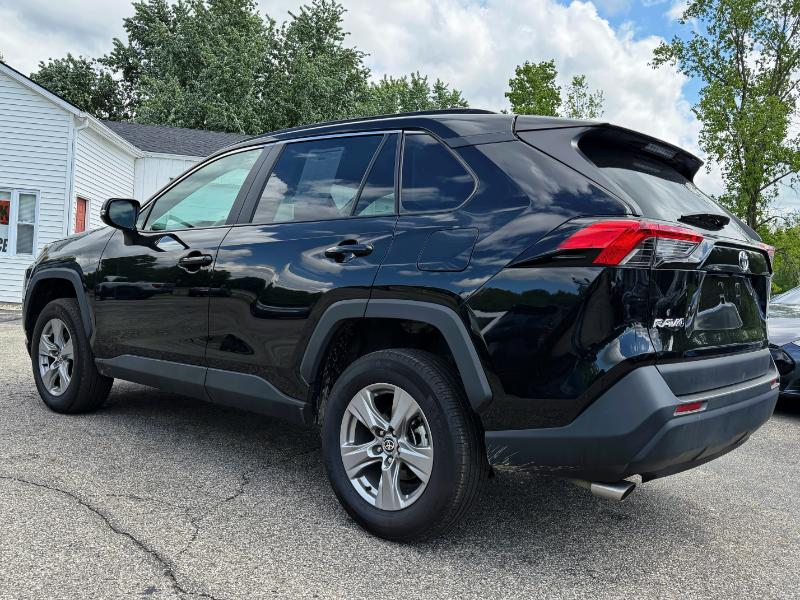 Toyota RAV4 XLE 2025
