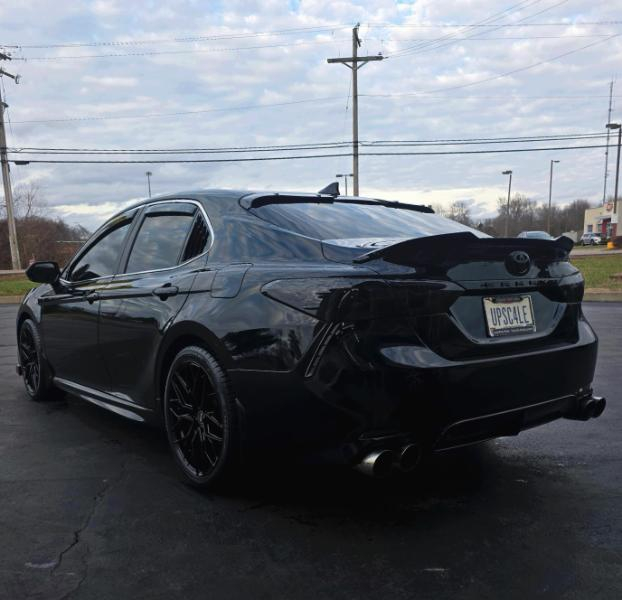 Toyota Camry SE 2024