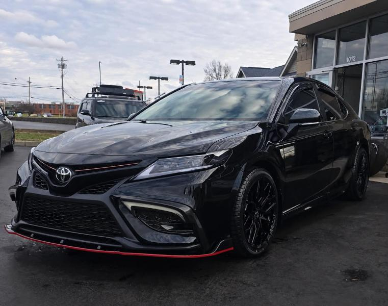 Toyota Camry SE 2024