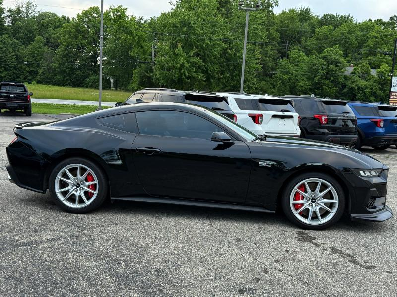 Ford Mustang GT Premium Coupe 2024