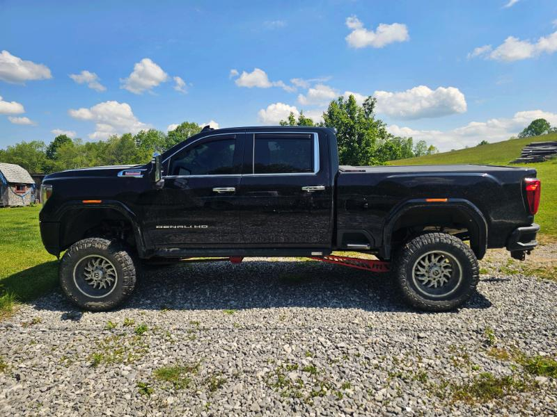 GMC Sierra 2500HD Denali Crew Cab 4WD 2020
