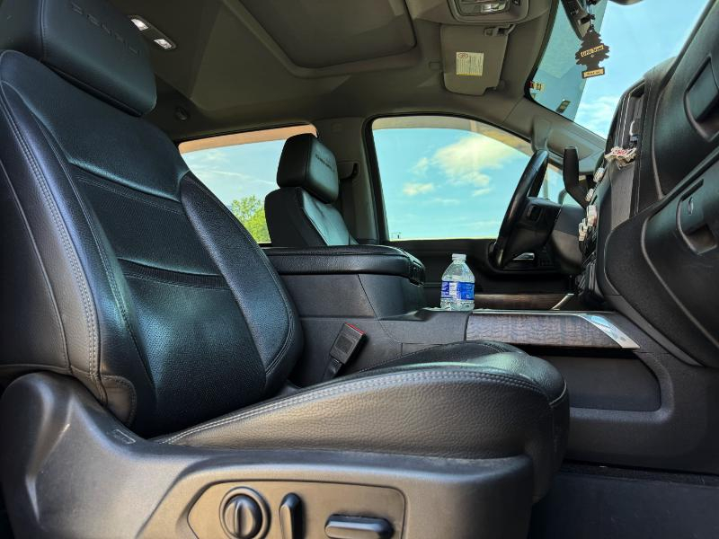 GMC Sierra 2500HD Denali Crew Cab 4WD 2020