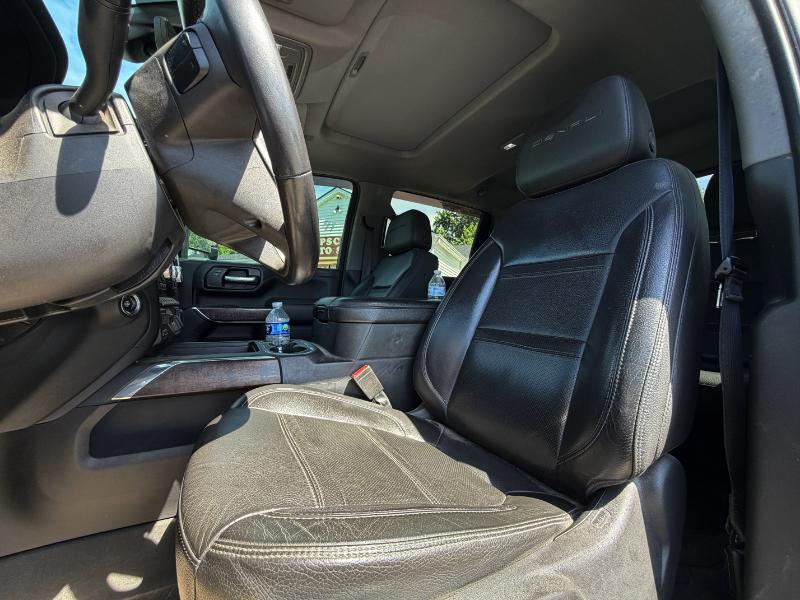 GMC Sierra 2500HD Denali Crew Cab 4WD 2020