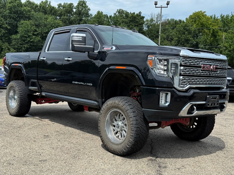 GMC Sierra 2500HD Denali Crew Cab 4WD 2020