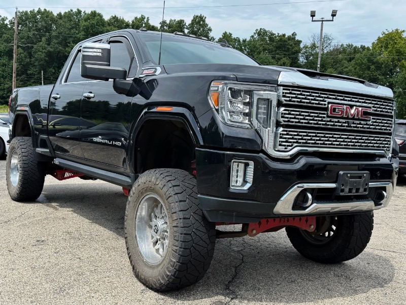 GMC Sierra 2500HD Denali Crew Cab 4WD 2020