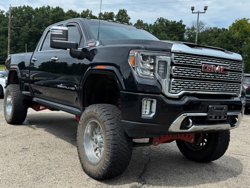 GMC Sierra 2500HD Denali Crew Cab 4WD 2020