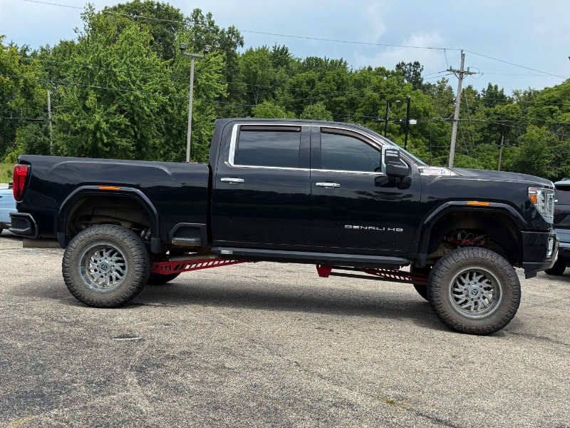 GMC Sierra 2500HD Denali Crew Cab 4WD 2020