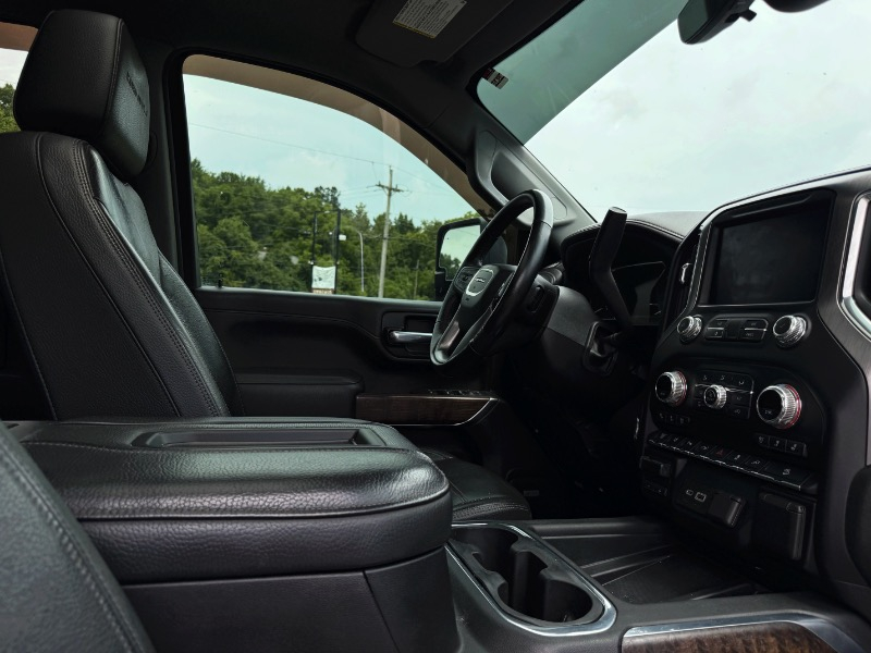 GMC Sierra 2500HD Denali Crew Cab 4WD 2020