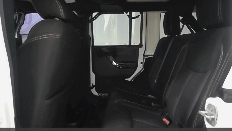 Jeep Wrangler Unlimited Sahara 4WD 2015