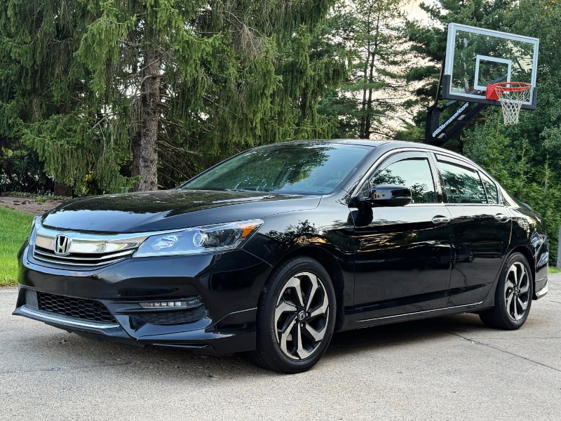 Honda Accord EX-L Sedan V6 CVT w/ Honda Sensing 6-Spd AT 2017