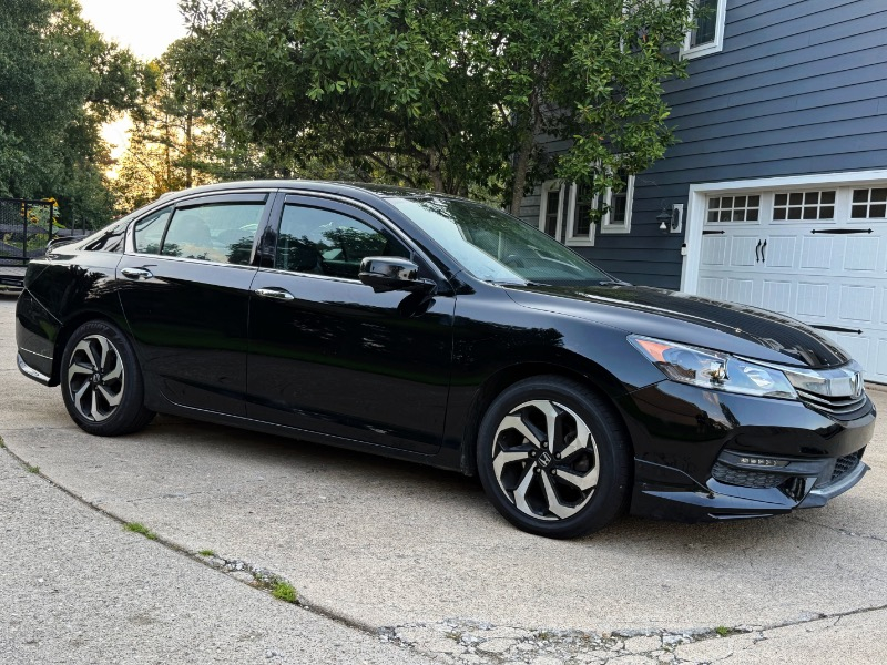 Honda Accord EX-L Sedan V6 CVT w/ Honda Sensing 6-Spd AT 2017