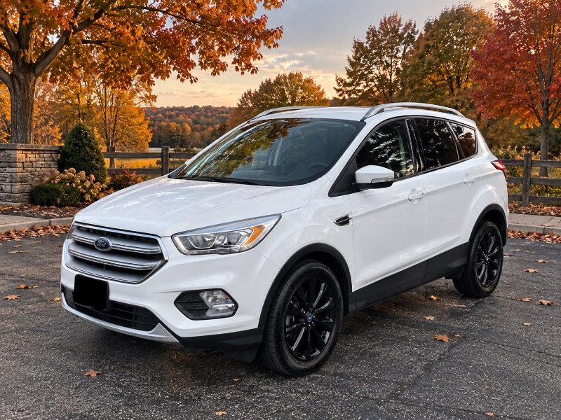Ford Escape Titanium 4WD 2017