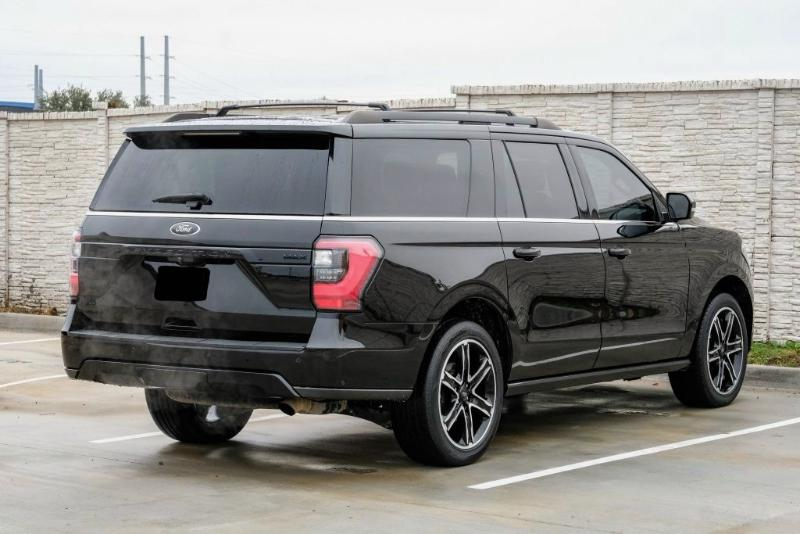 Ford Expedition  2020