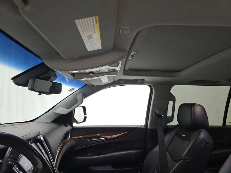 Cadillac Escalade ESV Luxury 4WD 2018