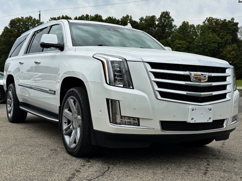 Cadillac Escalade ESV Luxury 4WD 2017