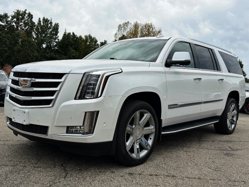 Cadillac Escalade ESV Luxury 4WD 2017