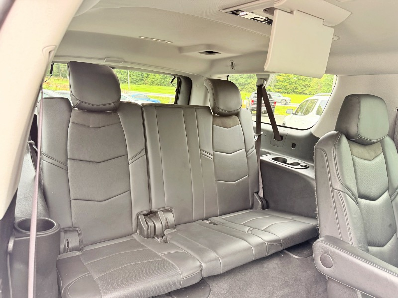 Cadillac Escalade ESV Luxury 4WD 2017