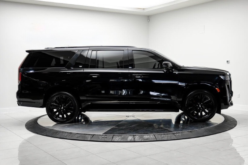 Cadillac Escalade ESV Sport AWD 2021