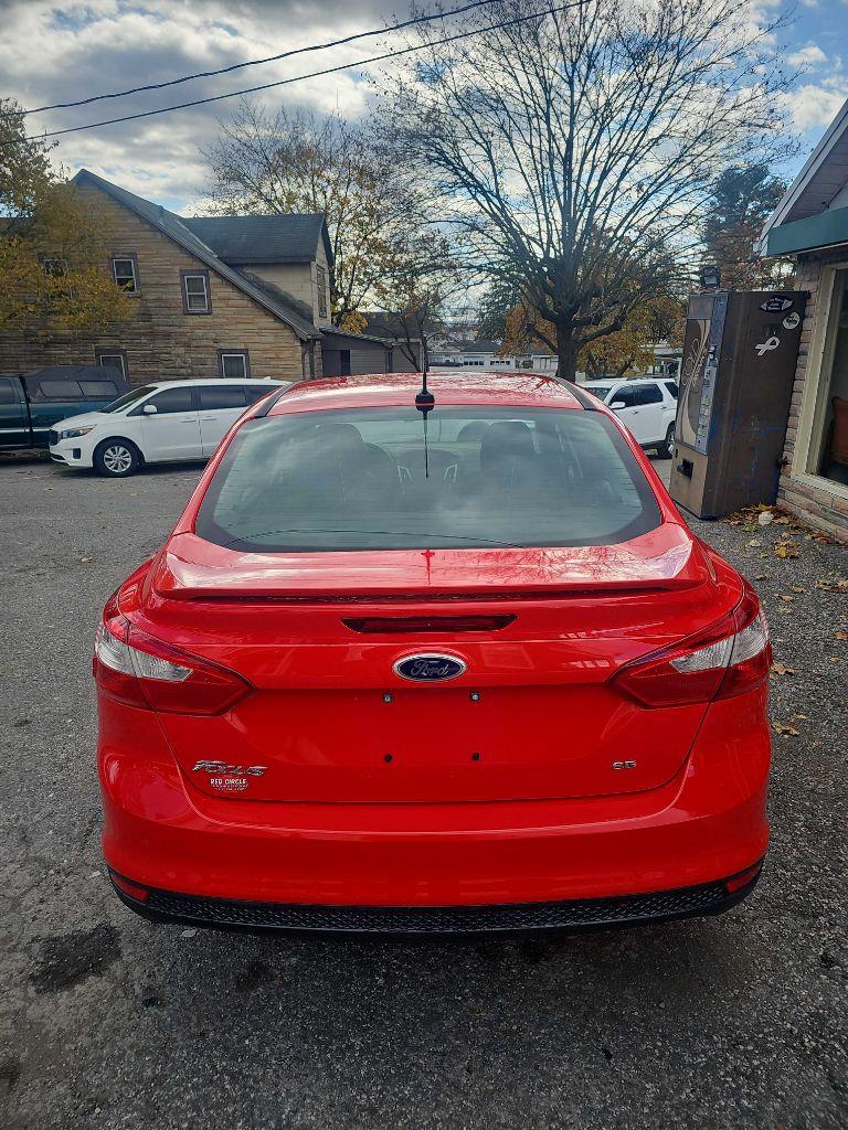Ford Focus SE Sedan 2014