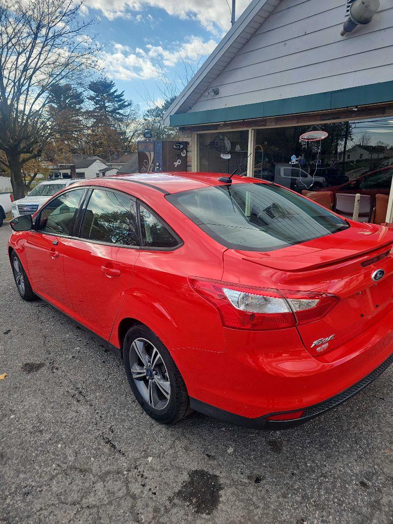 Ford Focus SE Sedan 2014