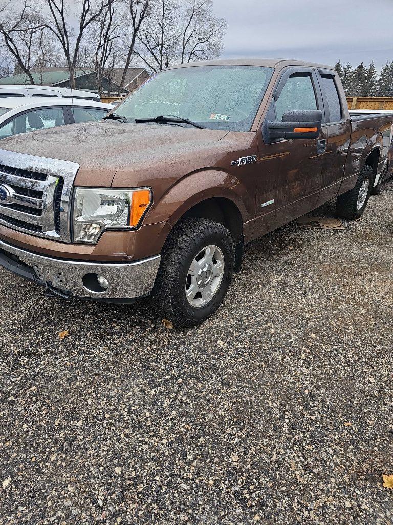 Ford F-150 XL SuperCab 8-ft. Bed 4WD 2011