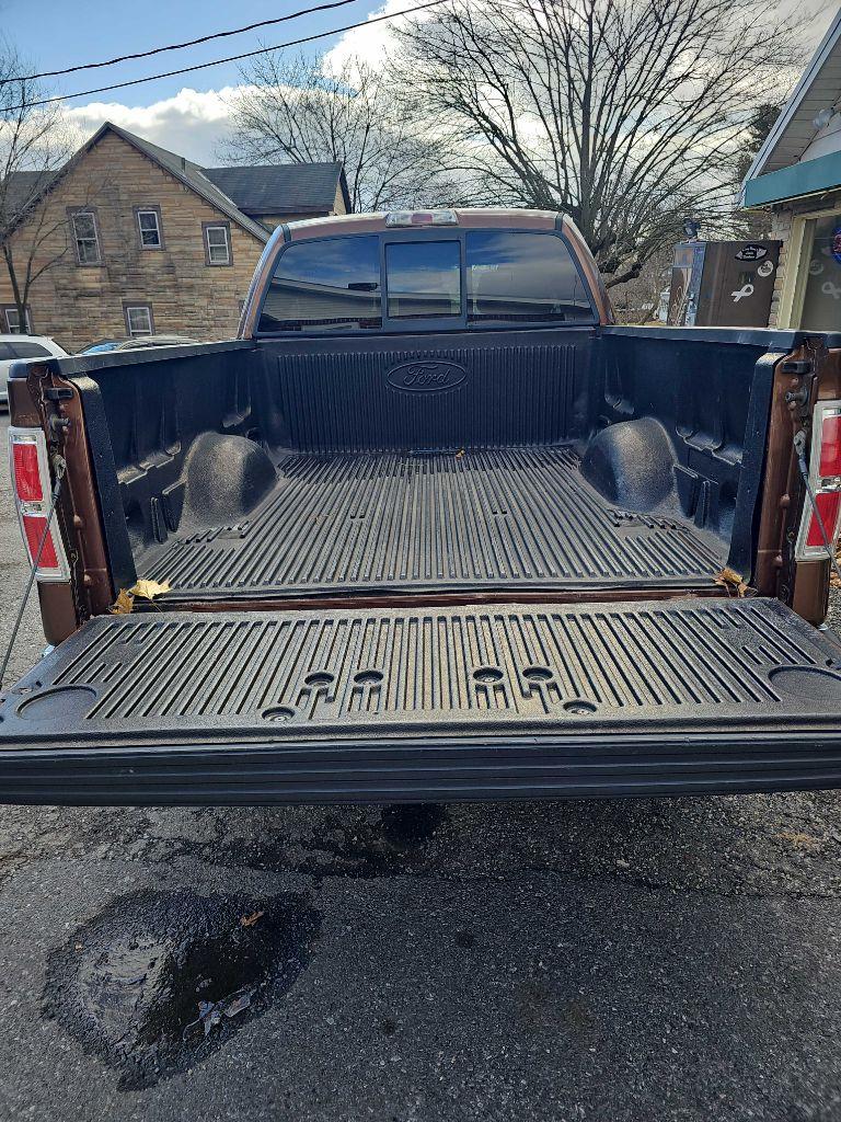Ford F-150 XL SuperCab 8-ft. Bed 4WD 2011