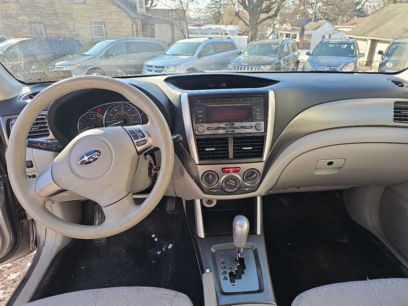 Subaru Forester 2.5X Touring 2011