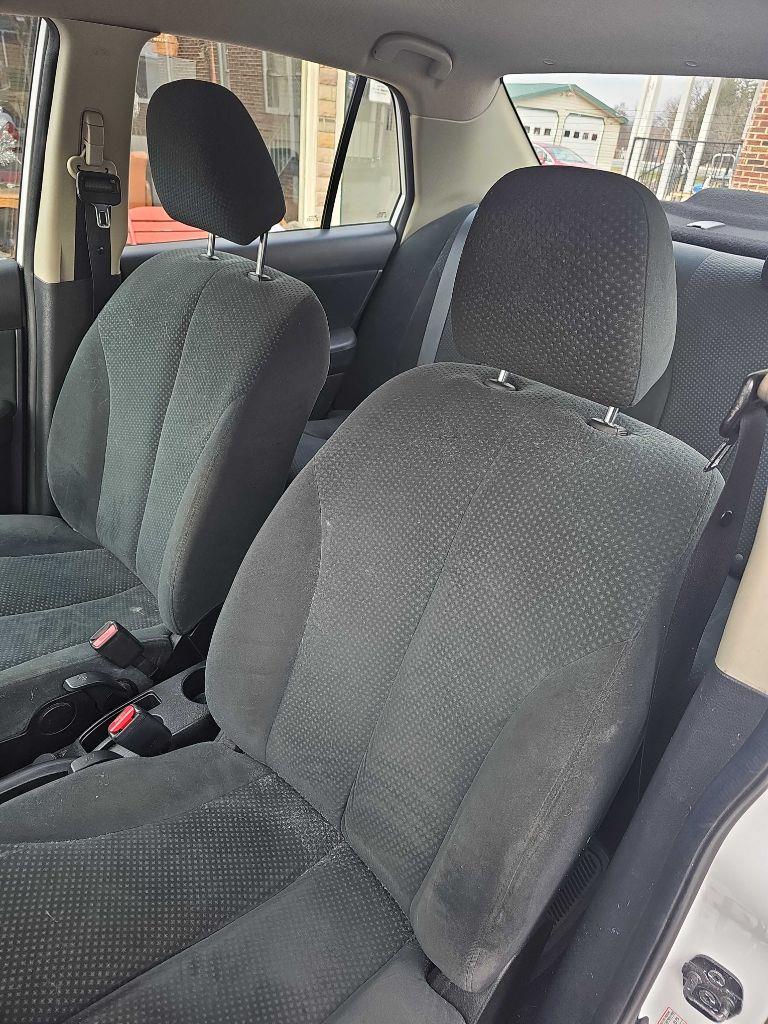 Nissan Versa 1.8 S Sedan 2010