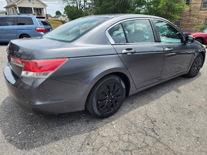 Honda Accord LX sedan AT 2012