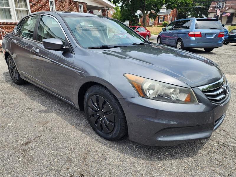 Honda Accord LX sedan AT 2012