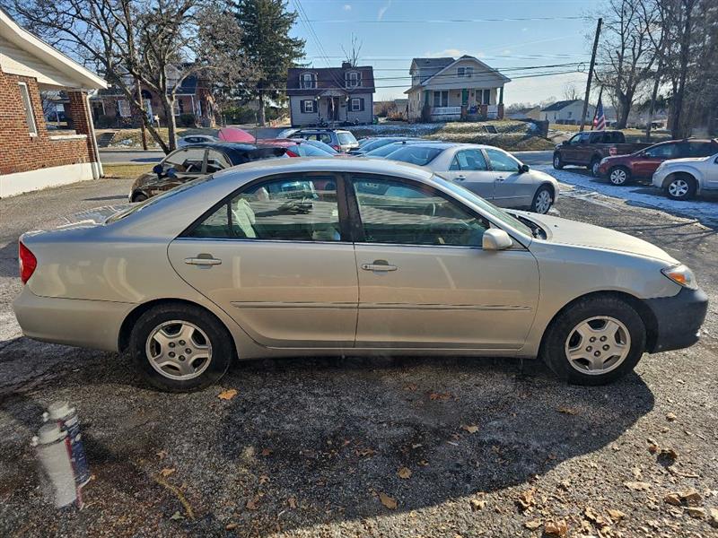 Toyota Camry LE 2003