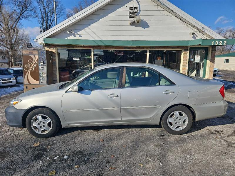 Toyota Camry LE 2003