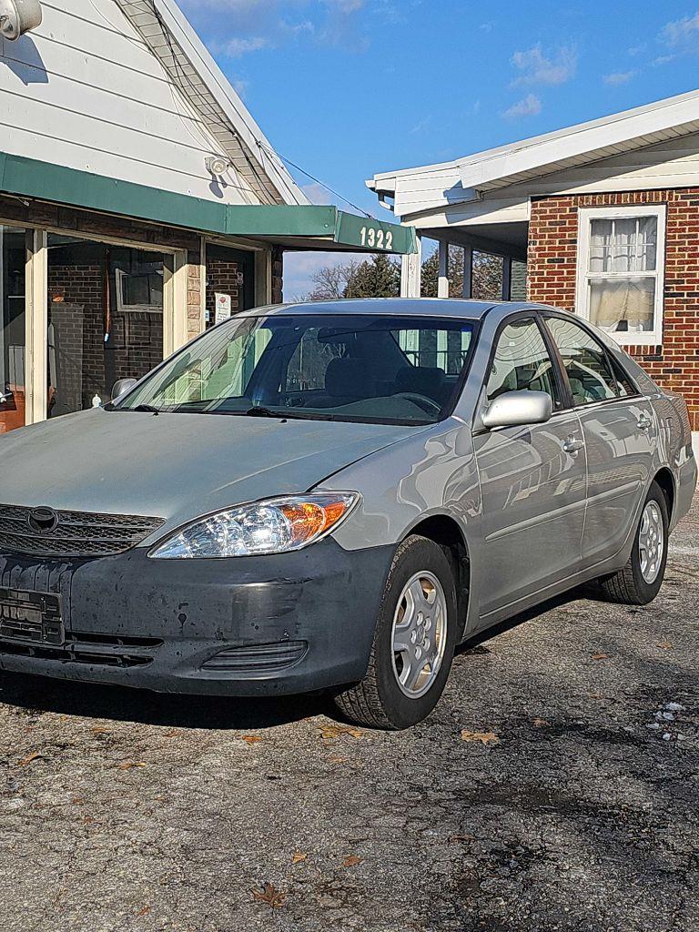 Toyota Camry LE 2003