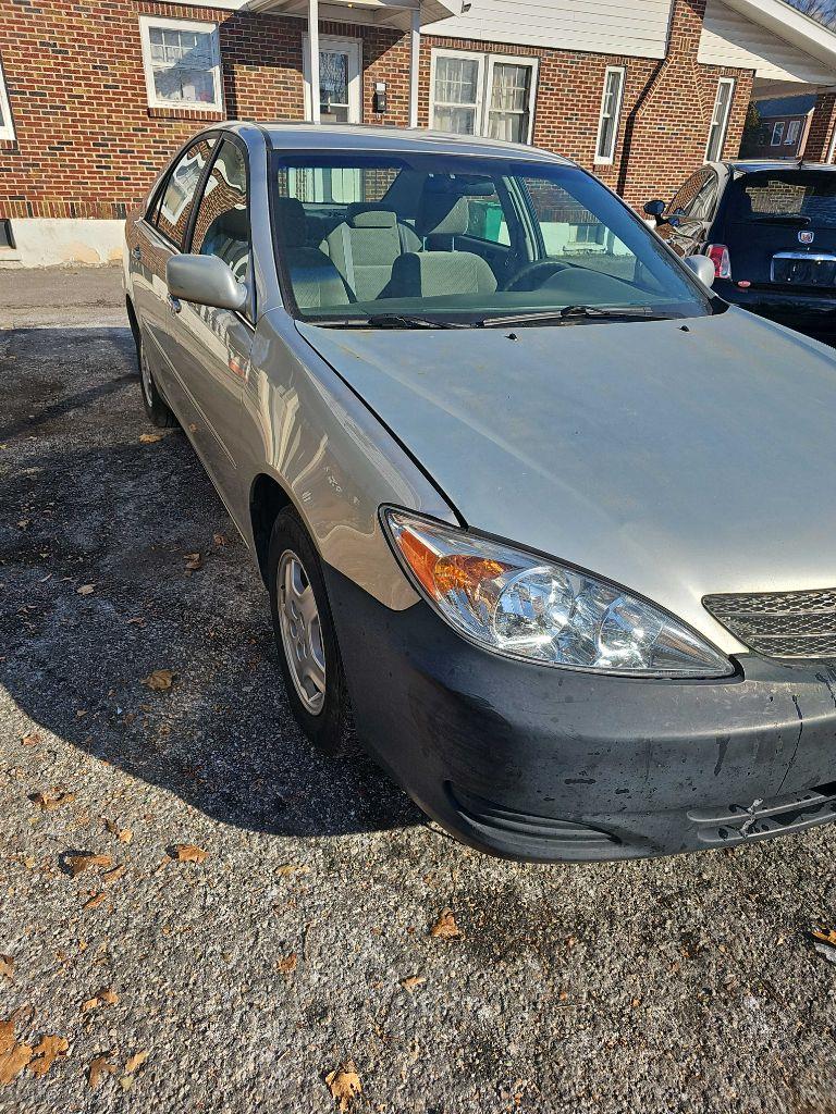 Toyota Camry LE 2003