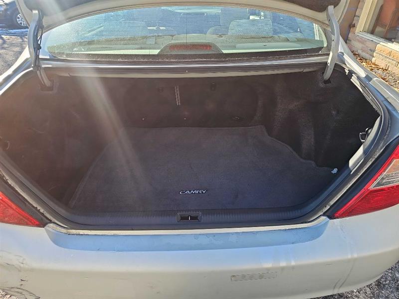 Toyota Camry LE 2003