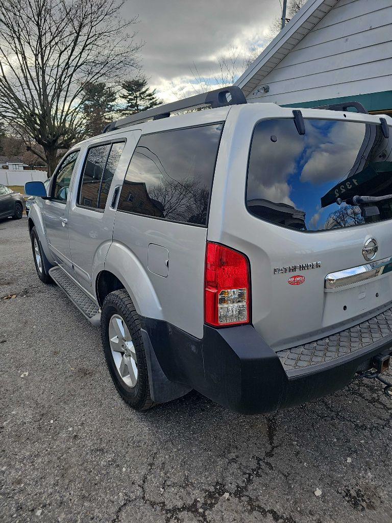 Nissan Pathfinder S 4WD 2010