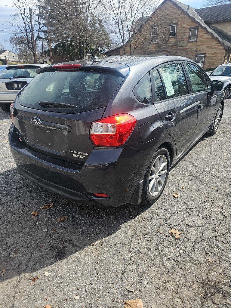 Subaru Impreza Premium 5-Door w/All Weather Package 2012