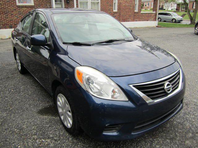 Nissan Versa 1.6 S 4A 2013