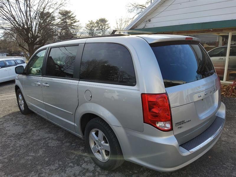 Dodge Grand Caravan SXT 2012