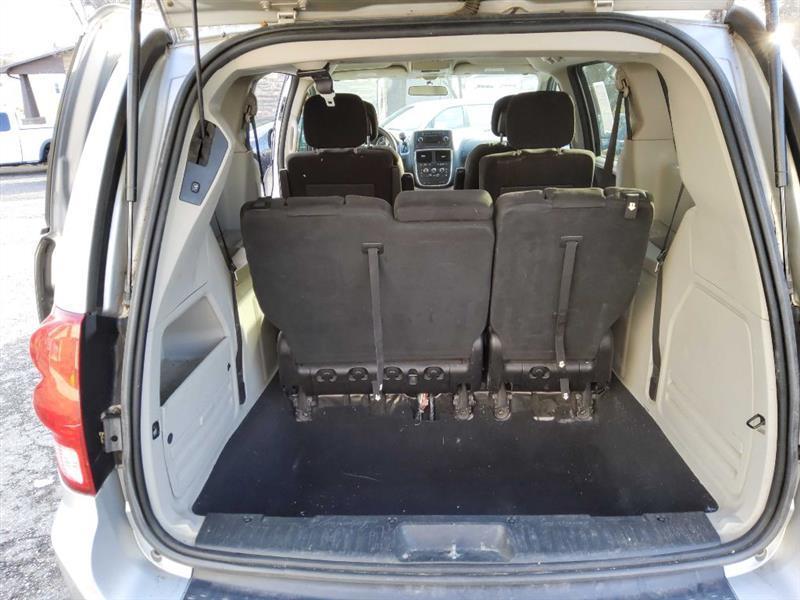 Dodge Grand Caravan SXT 2012