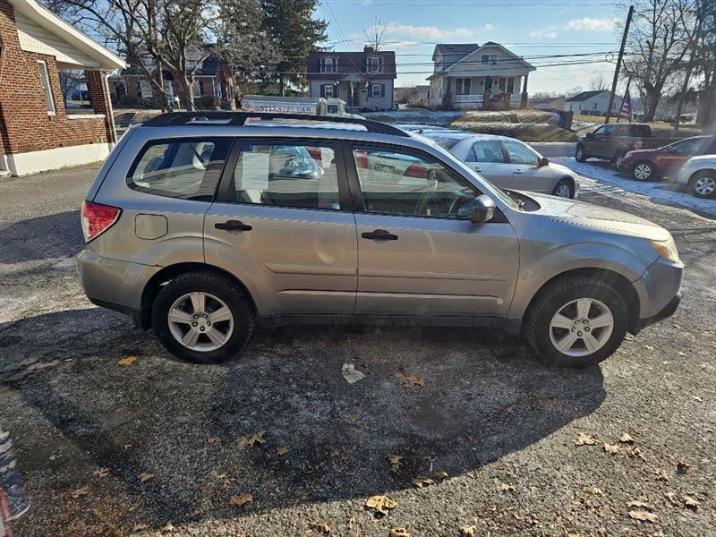 Subaru Forester 2.5X Touring 2011