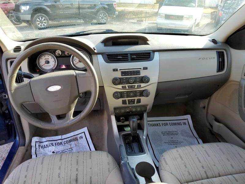 Ford Focus SE Sedan 2008