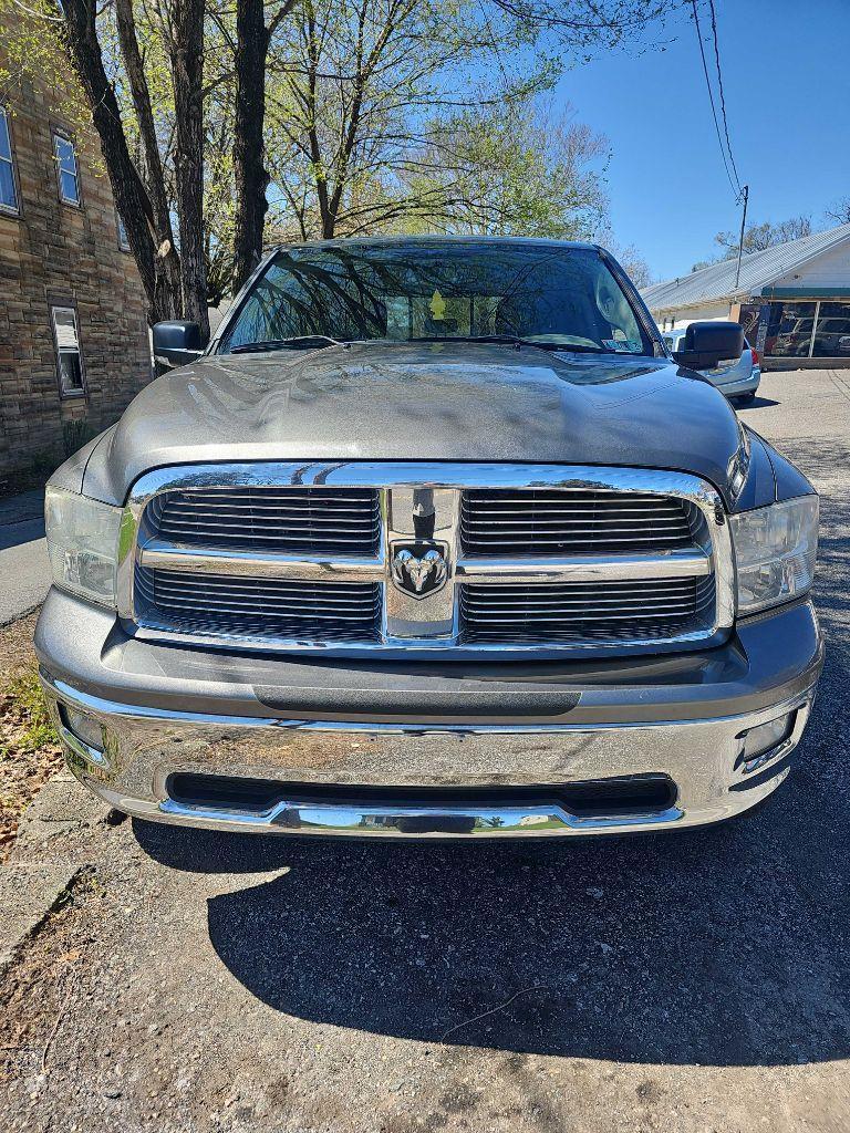 RAM 1500 SLT Crew Cab 4WD 2012