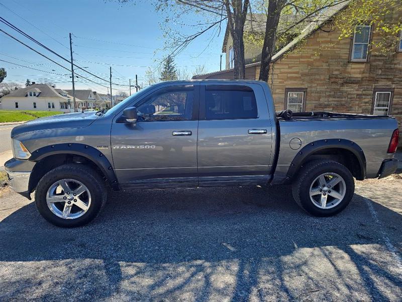 RAM 1500 SLT Crew Cab 4WD 2012