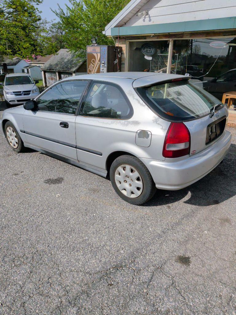 Honda Civic DX hatchback 1999