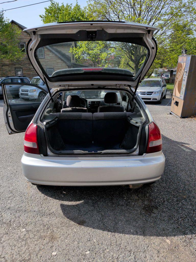 Honda Civic DX hatchback 1999