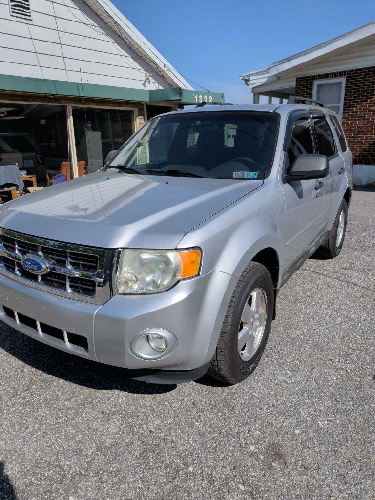 Ford Escape XLT FWD 2011