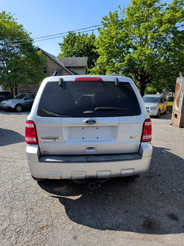 Ford Escape XLT FWD 2011